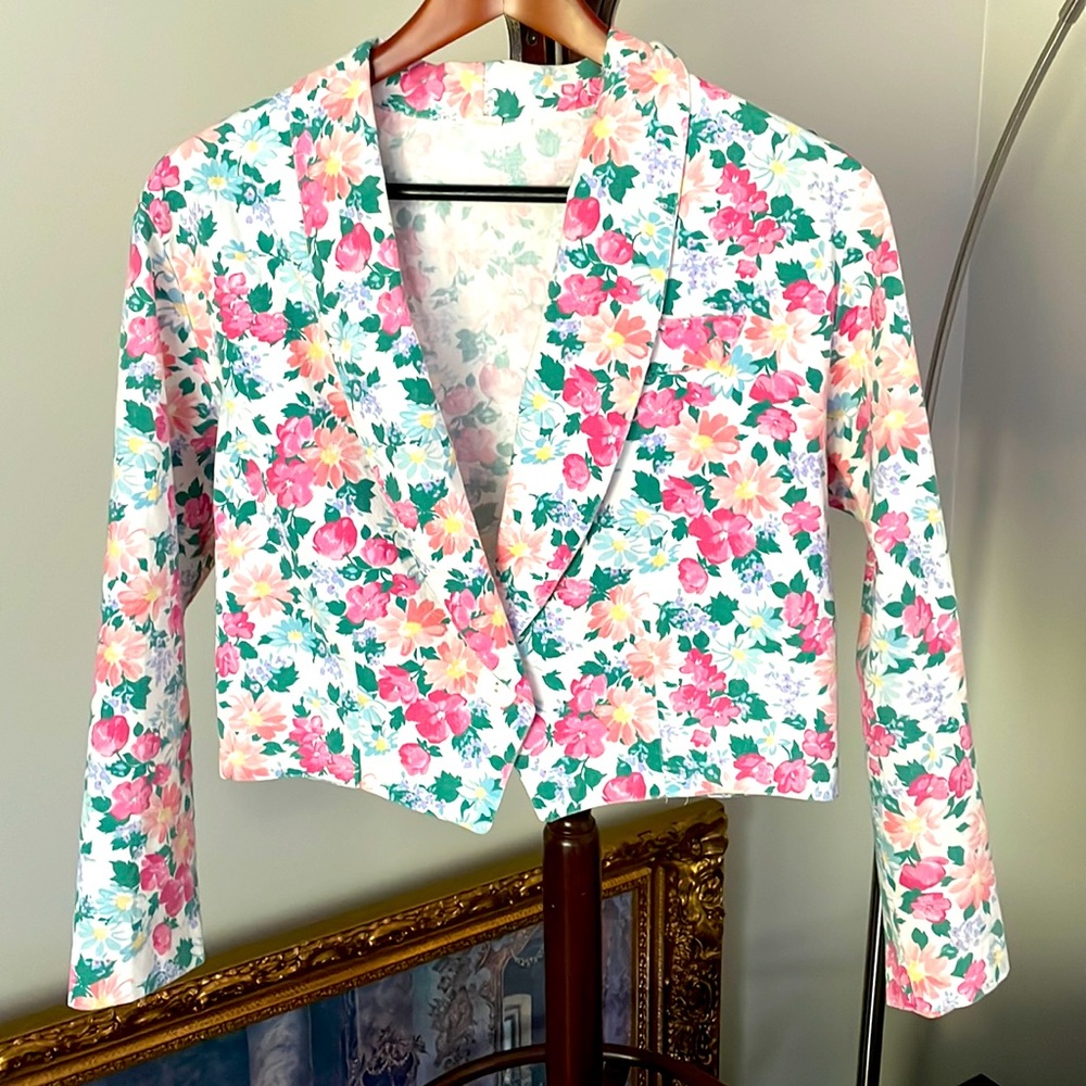 Vintage Floral Button Blazer with Lapels